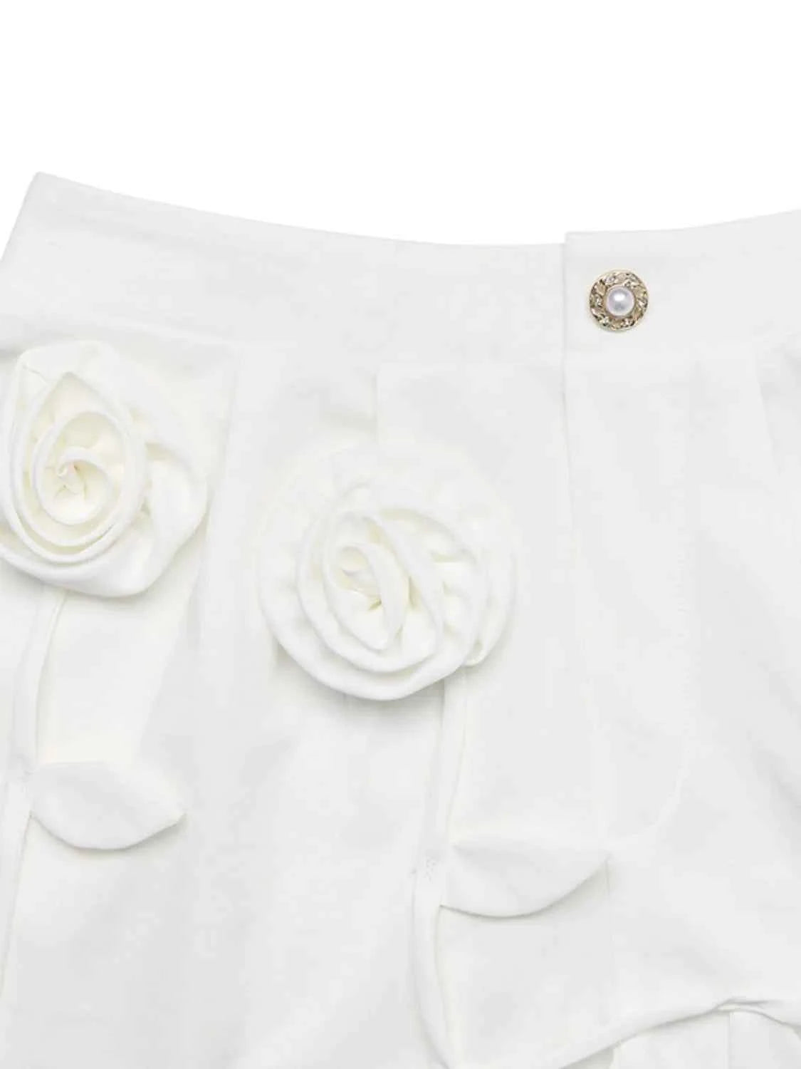 3D Flower Applique Shorts for Stylish Comfort and Versatile Fashion