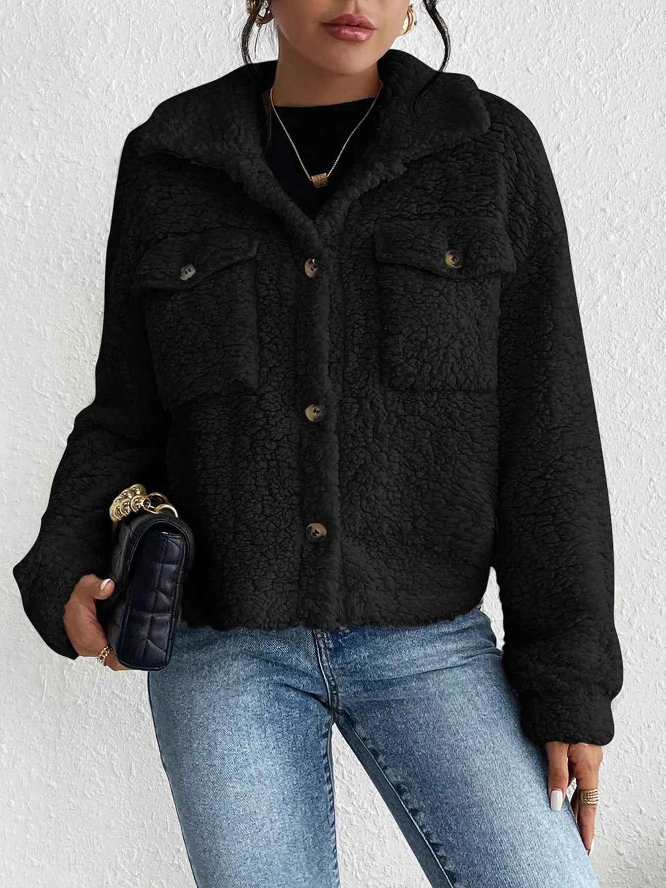 Cozy Sherpa Jacket Button-Down for Ultimate Comfort