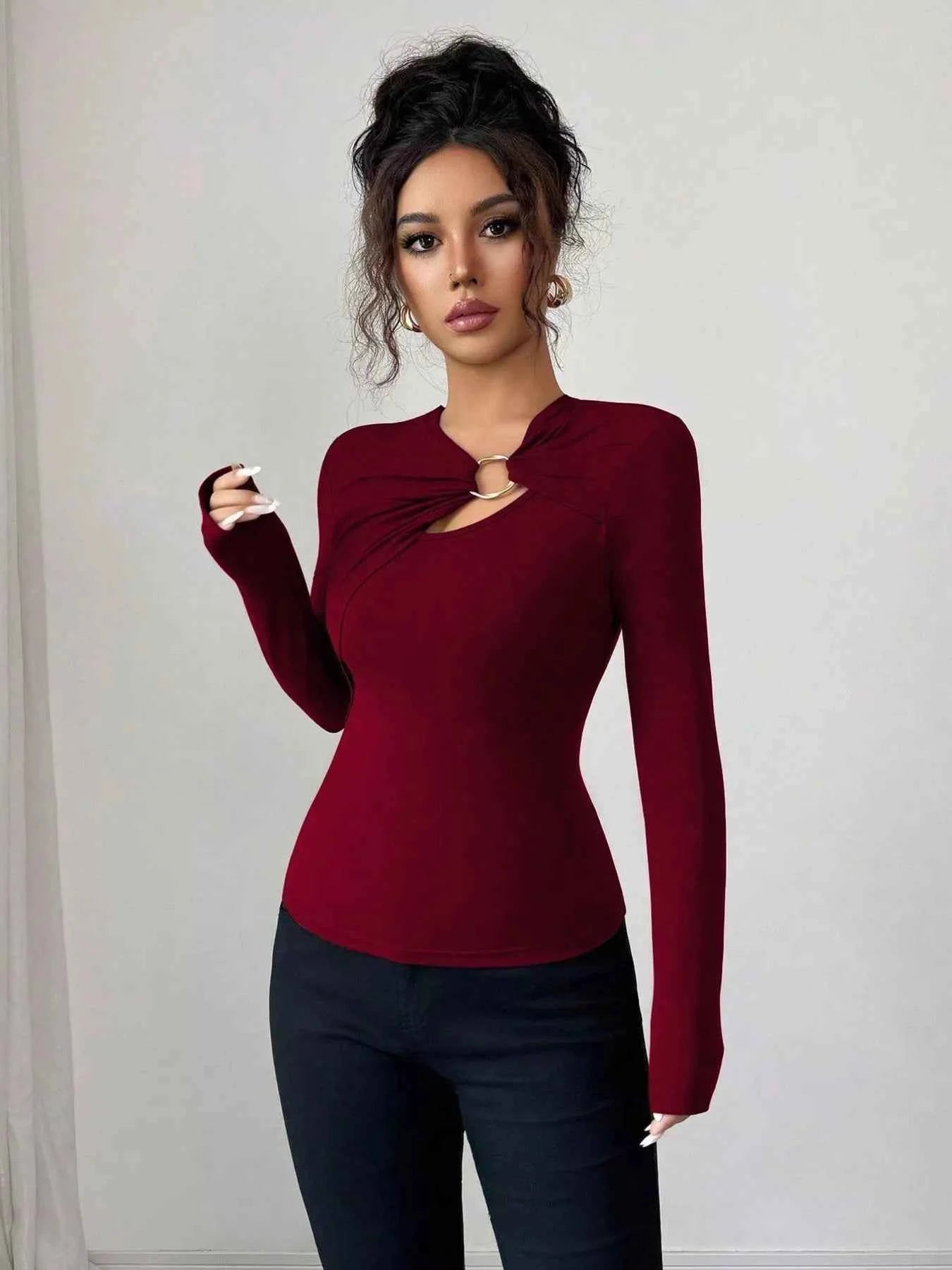 Twist Front Ring Detail Long Sleeve T-Shirt
