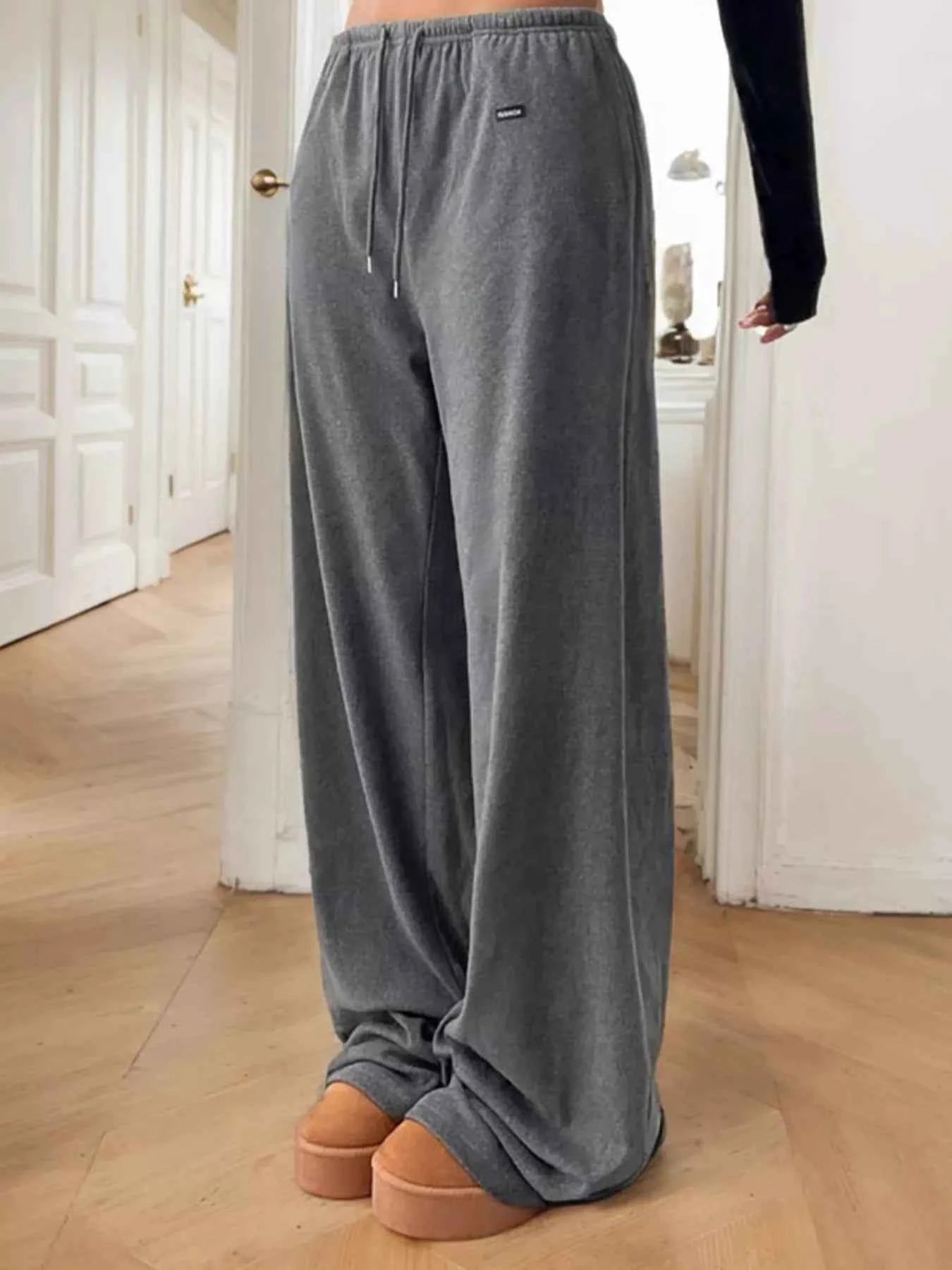 Relaxed Fit Drawstring Pants