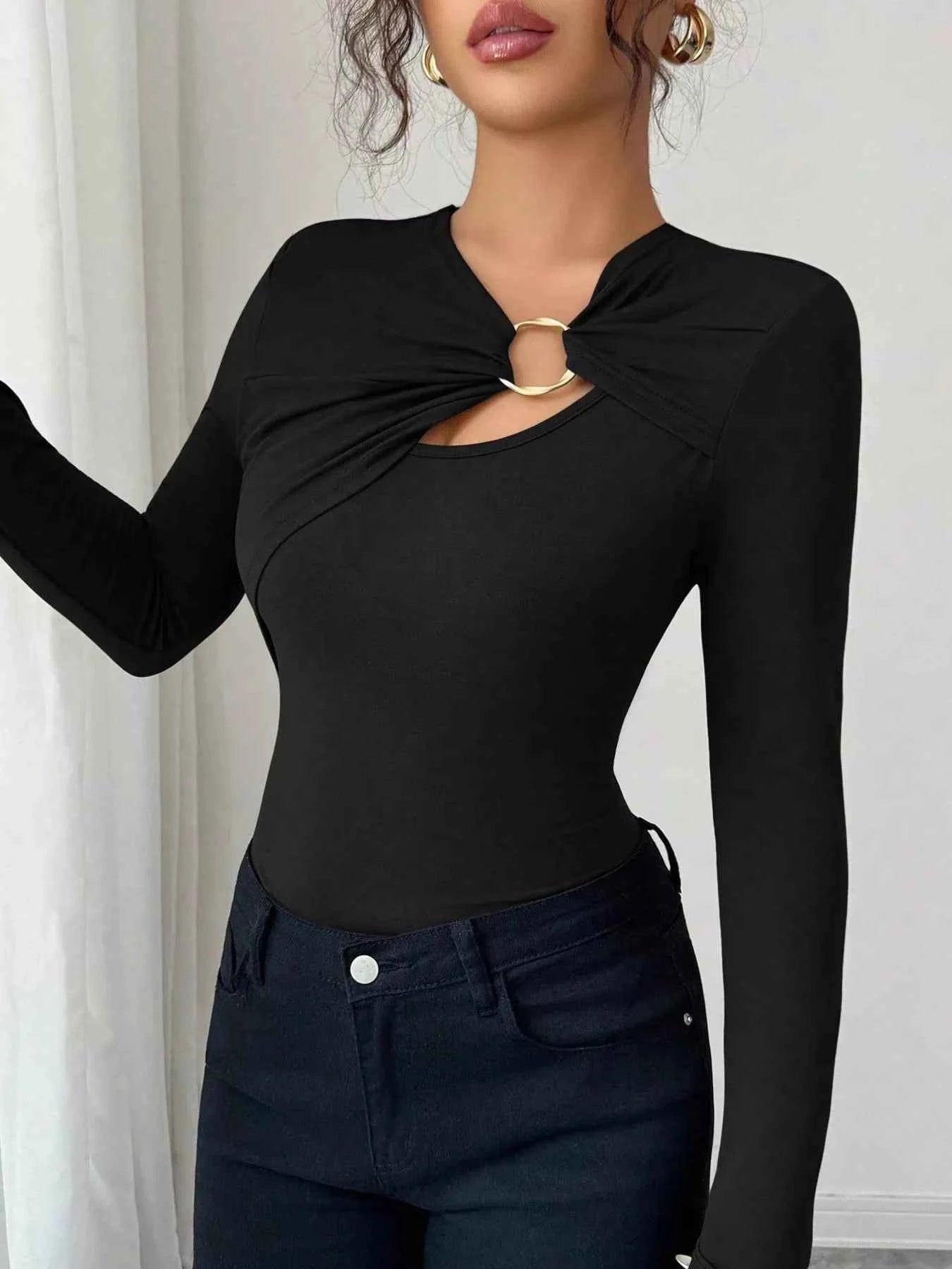 Twist Front Ring Detail Long Sleeve T-Shirt